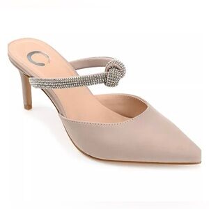 New
Journee Collection
Women's Lunna Rhinestone Knot Dress Pumps size 9